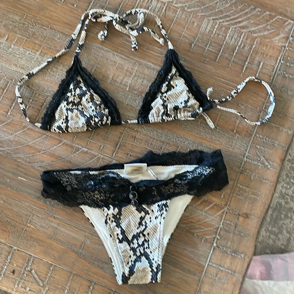Beach Bunny Bikini